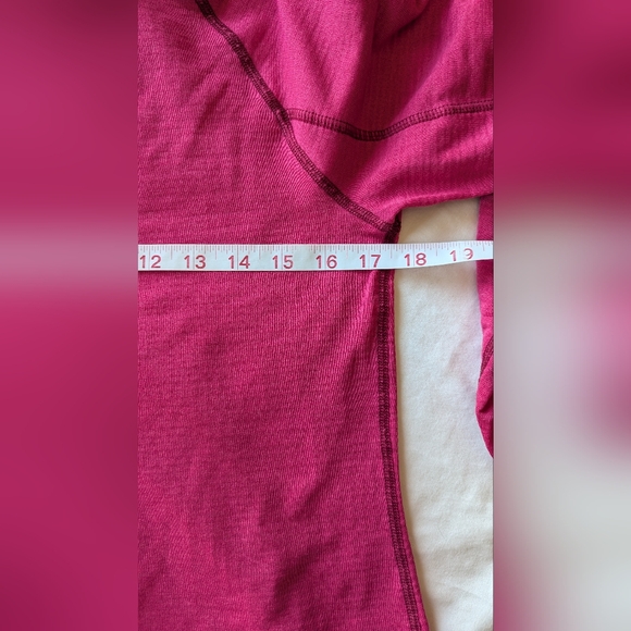 L.L. Bean Ultralight Base Layer w/ hoodie Pink Long Sleeve Women's - Picture 10 of 11